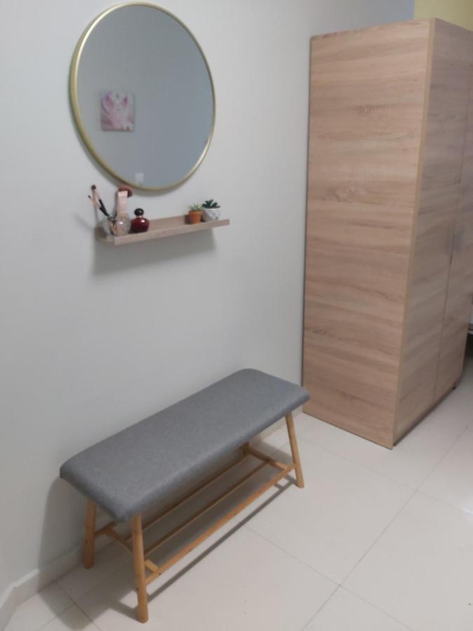 Apartamento Konstantina's Near The